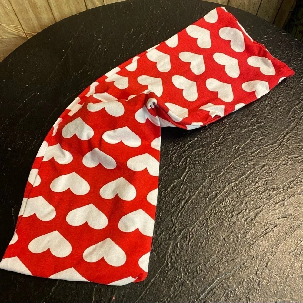 Heart printed scarf